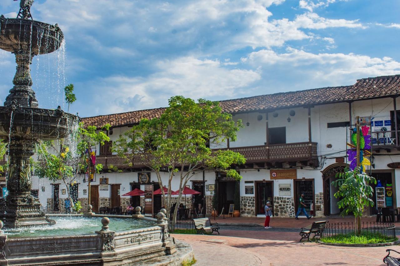 Hotel Caseron Del Parque Santa Fe de Antioquia Exterior photo