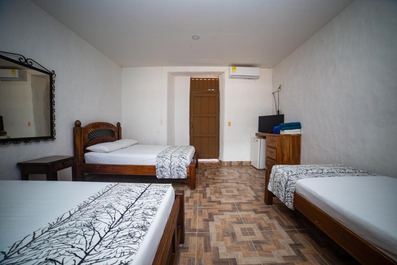 Hotel Caseron Del Parque Santa Fe de Antioquia Exterior photo