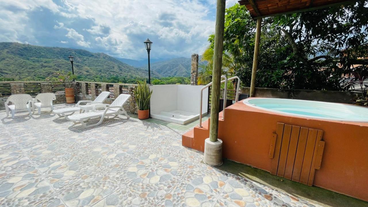 Hotel Caseron Del Parque Santa Fe de Antioquia Exterior photo