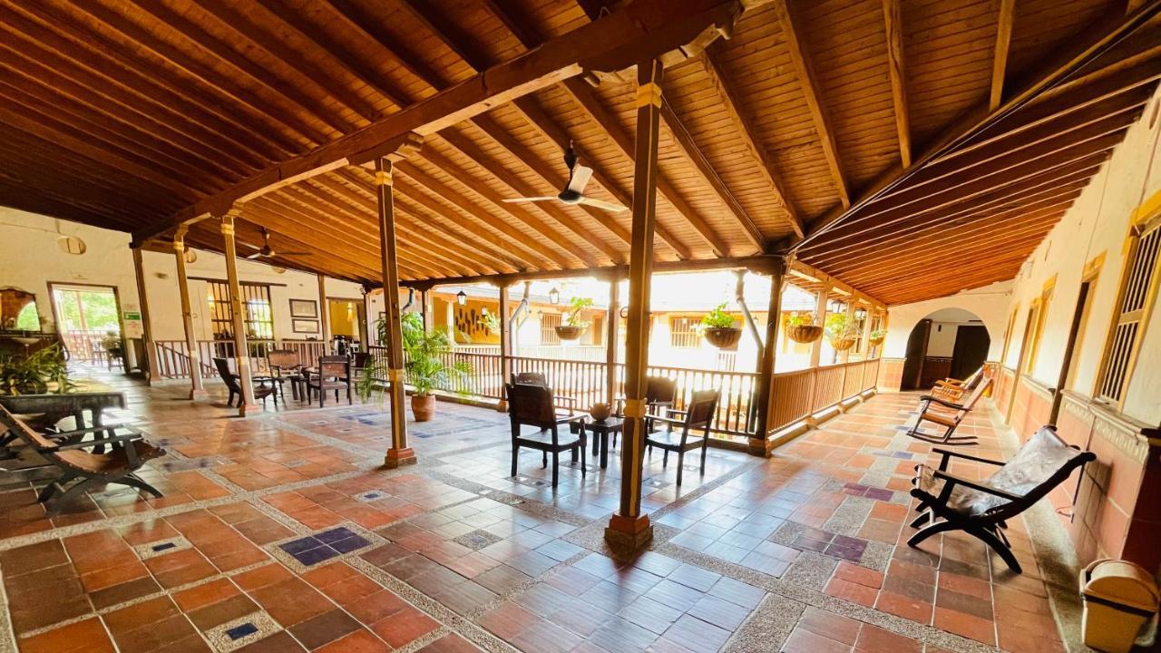 Hotel Caseron Del Parque Santa Fe de Antioquia Exterior photo
